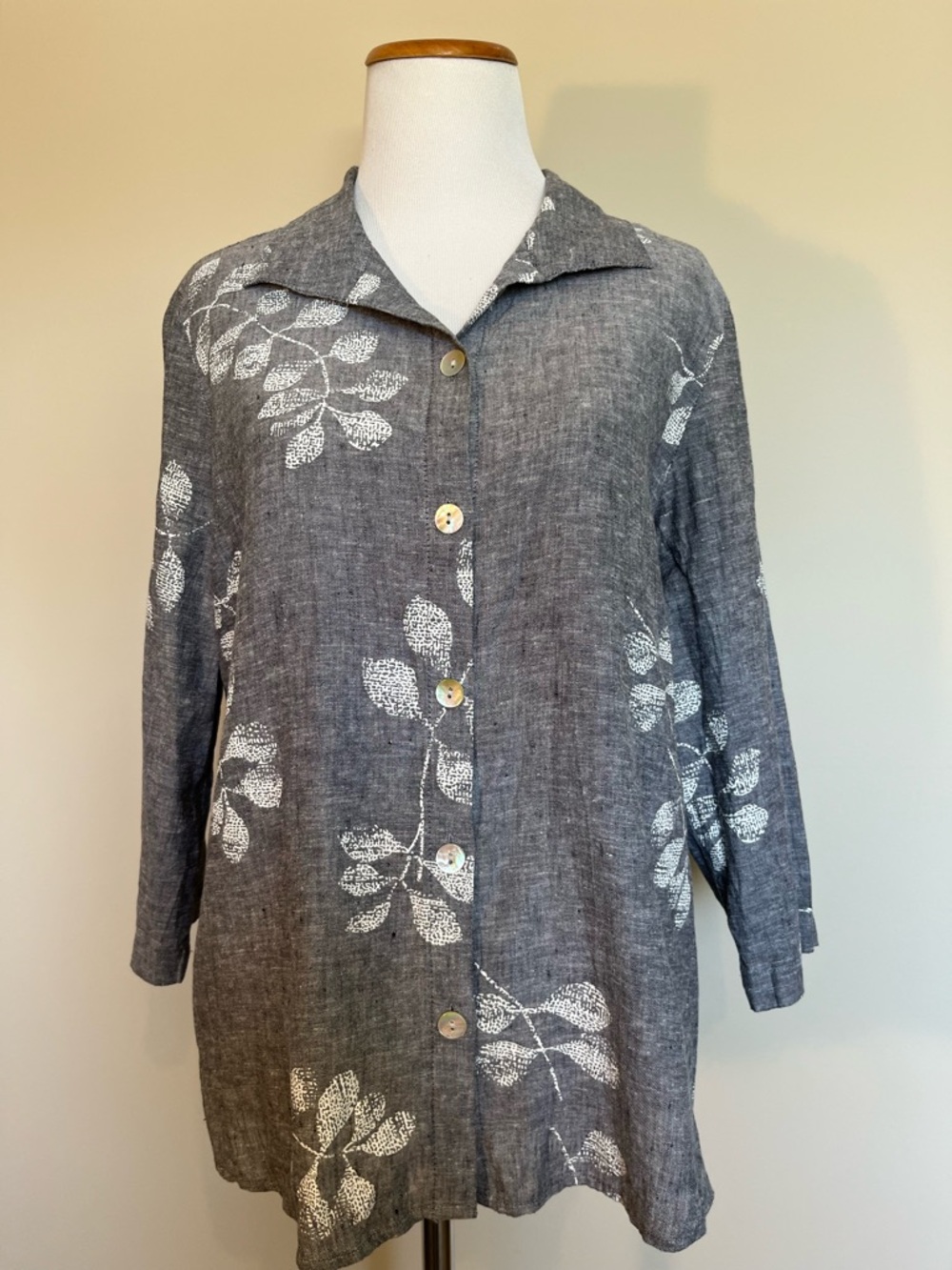 Habitat Women's Gray & White Print Linen Blend Blouse Size Small